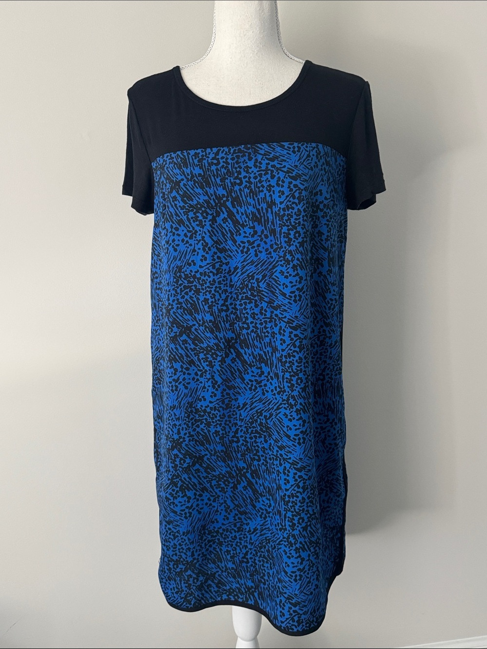 DKNY Black and Blue Graphic Print Dress Size Small